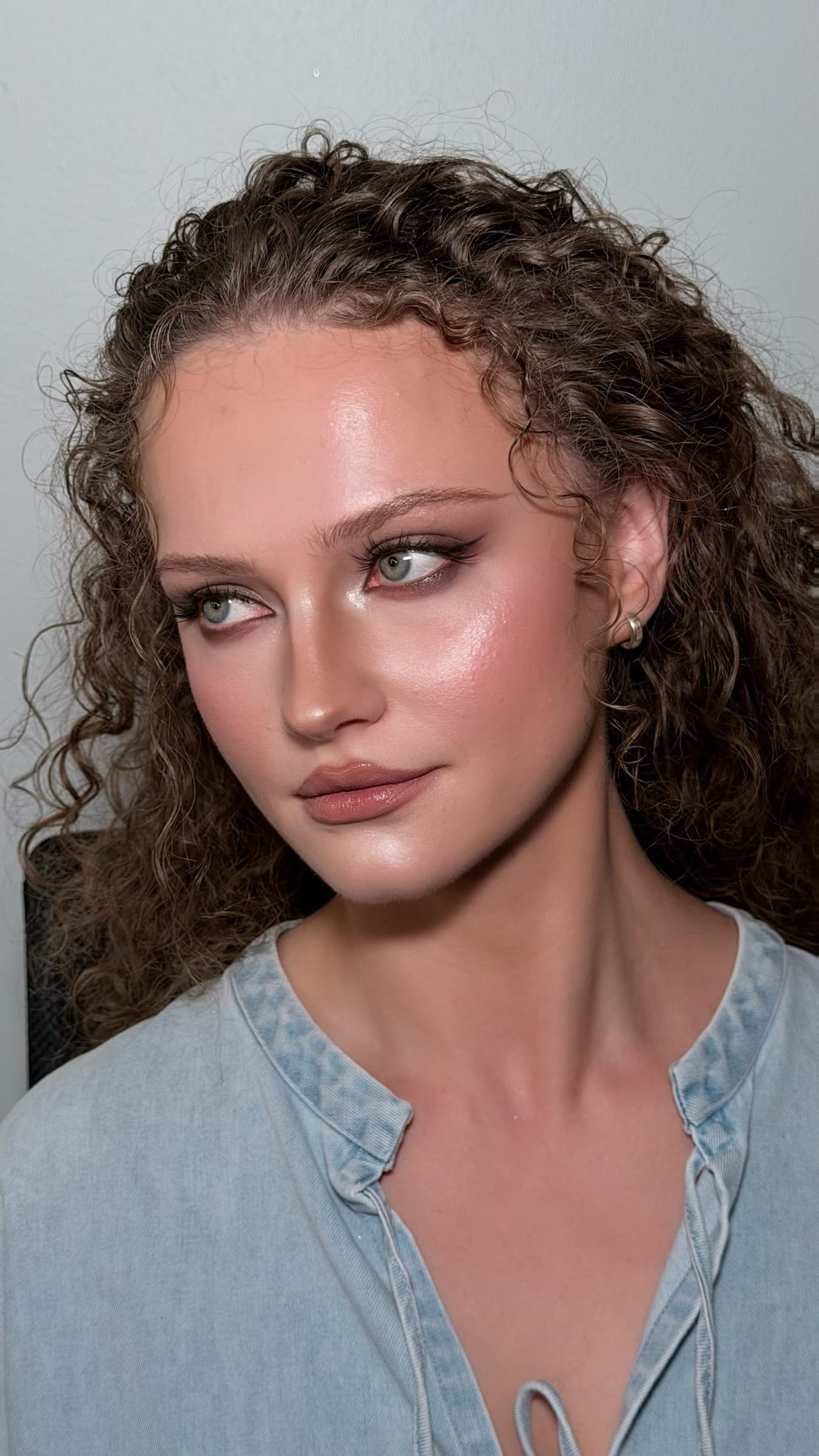 Timeless wedding makeup